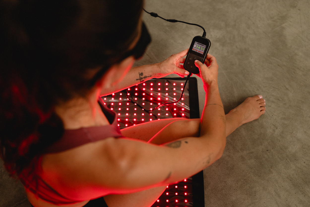 REBOOTS REDLIGHT MAT