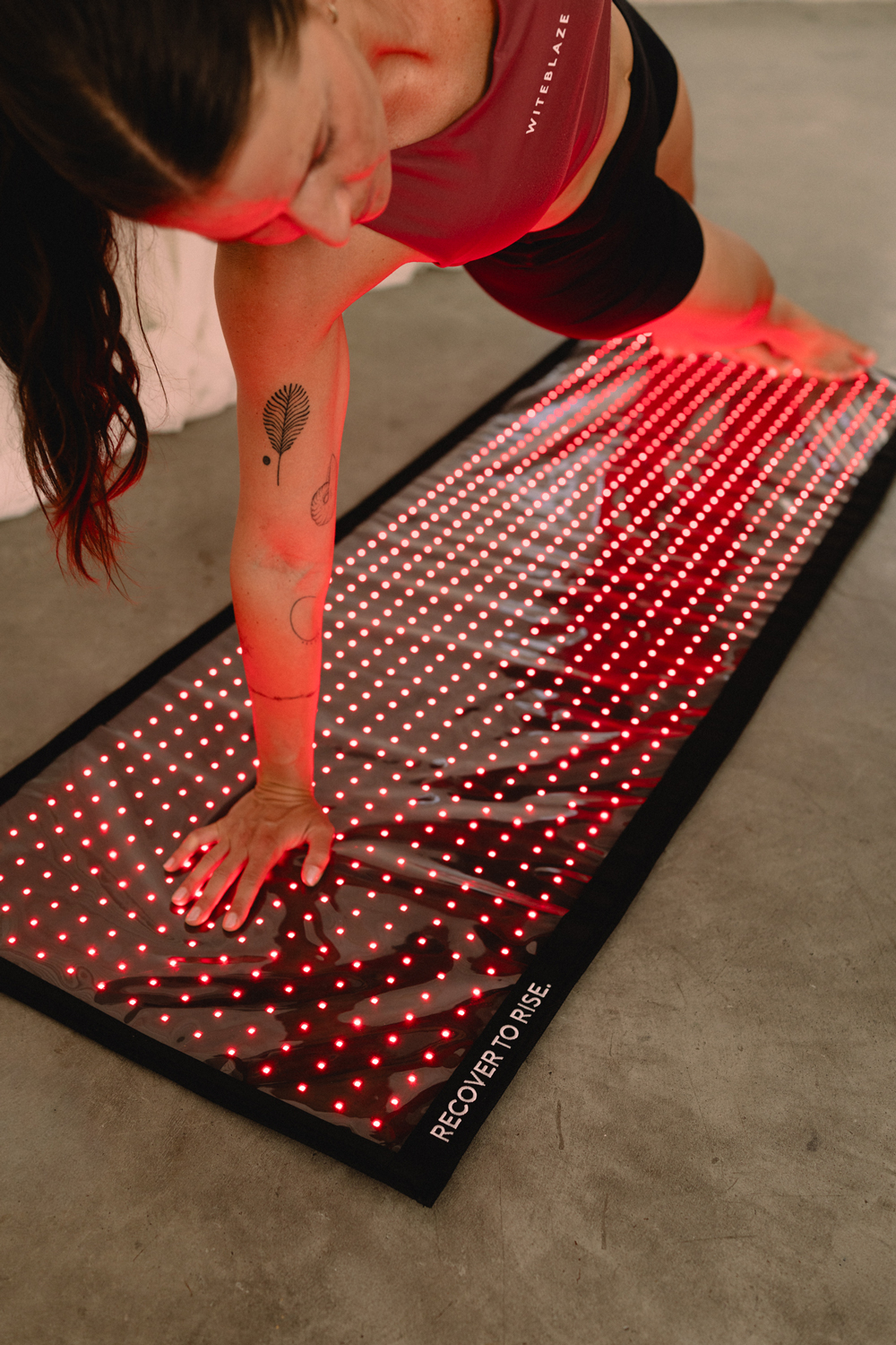 REBOOTS REDLIGHT MAT